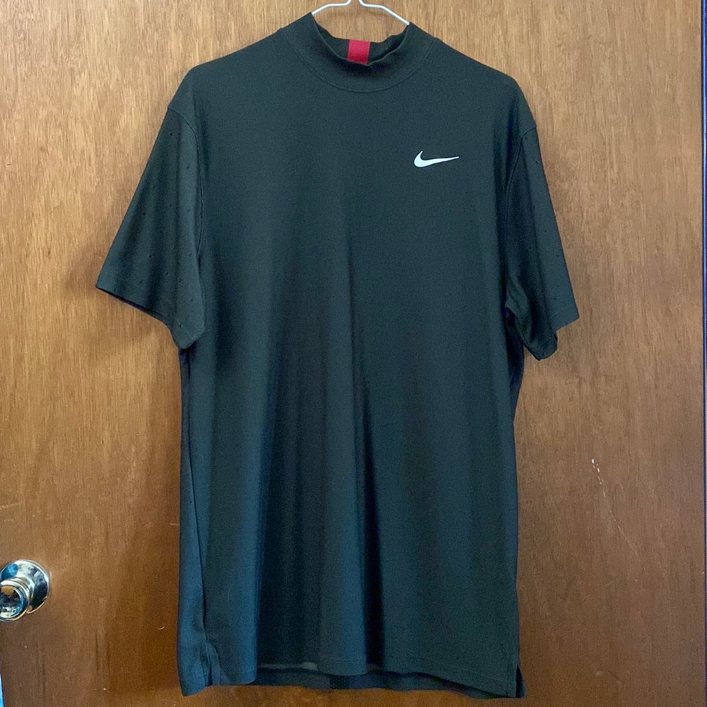 Nike Tiger Woods Golf T-shirt!